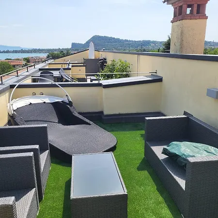 The Romantic Beach - With Pool * Manerba del Garda